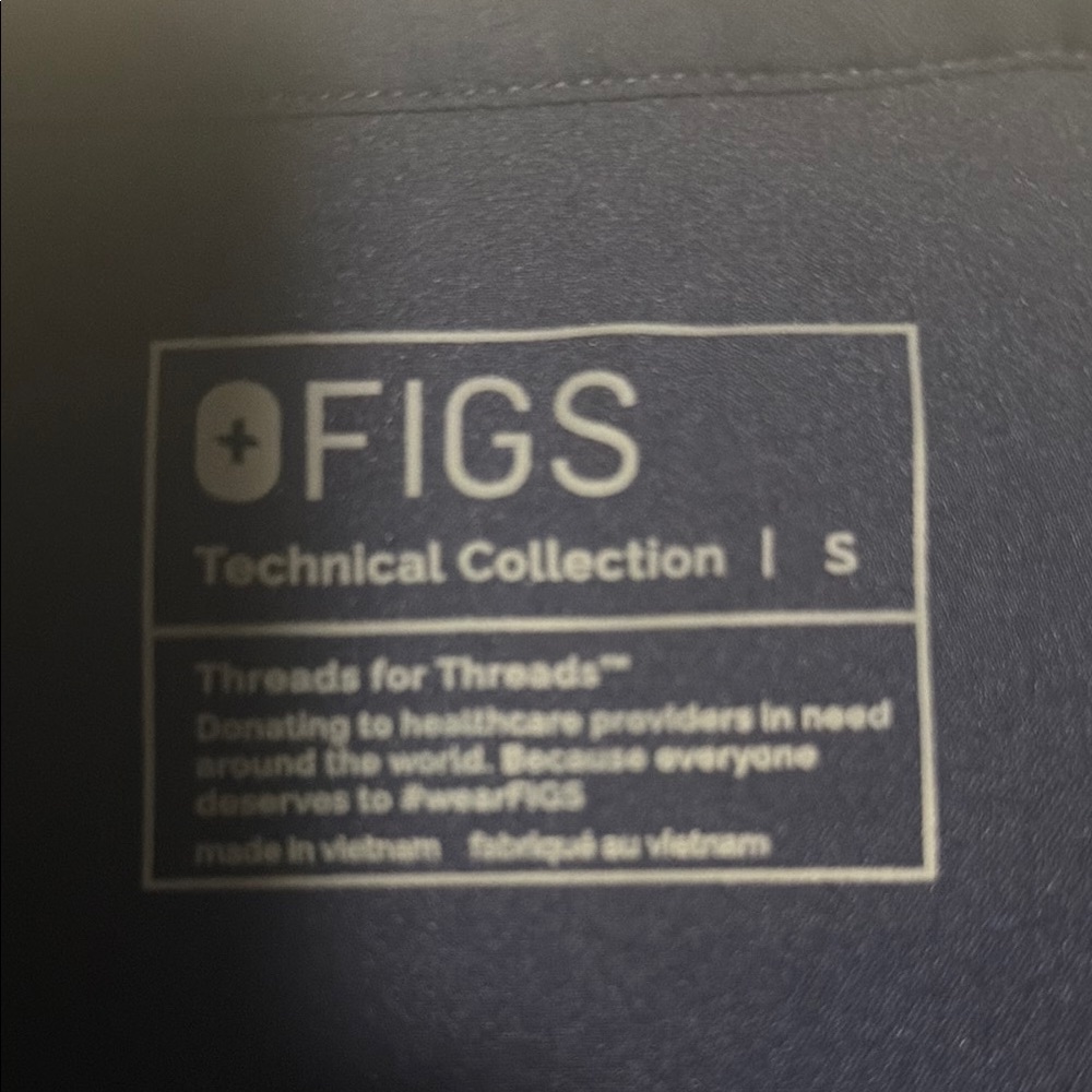 Maternity Figs Technical Collection Scrub Top and pants